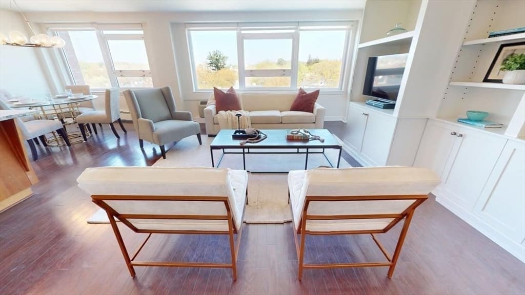 10 Hammond Pond Parkway # 607, Newton MA 02467