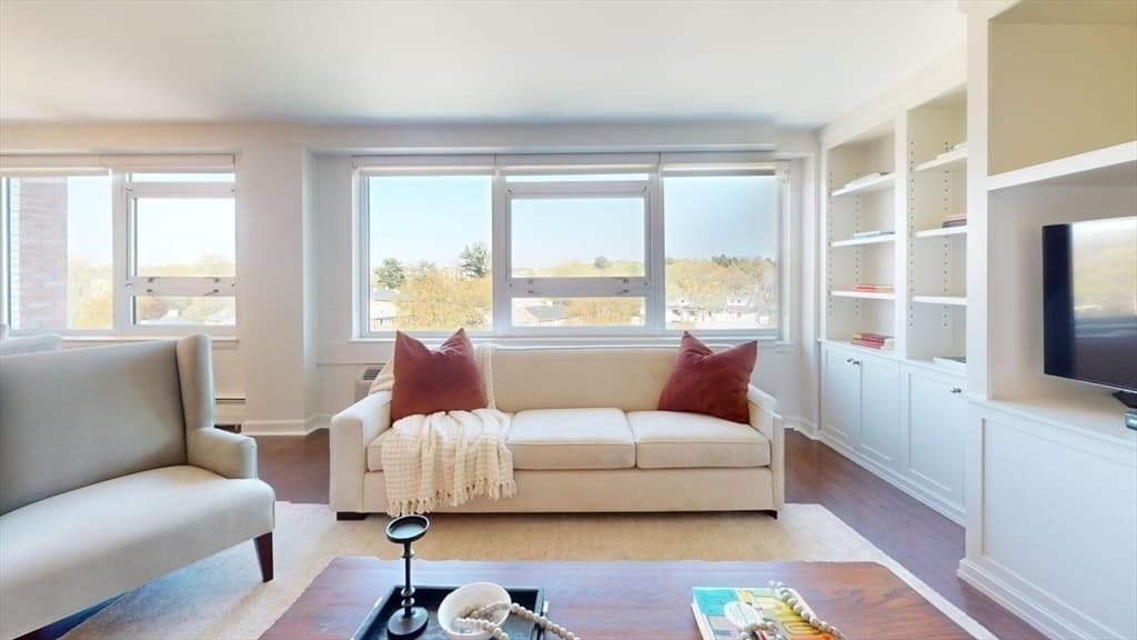 Condominium at 10 Hammond Pond Parkway # 607, Newton MA 02467, Newton, photo 5 of 29