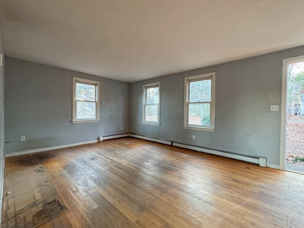 111 Snow St, Hanson MA 02341 photo 11