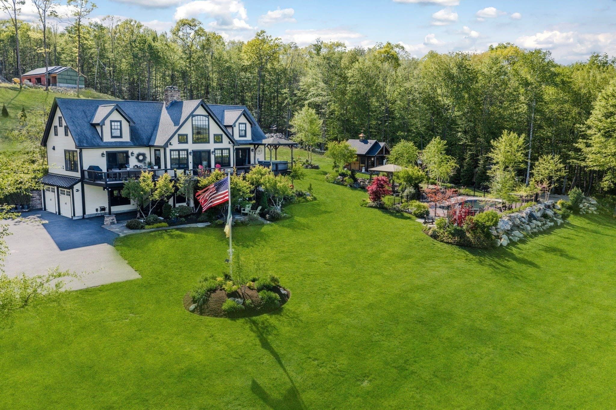 329 Southampton Rd, Westhampton MA 01027
