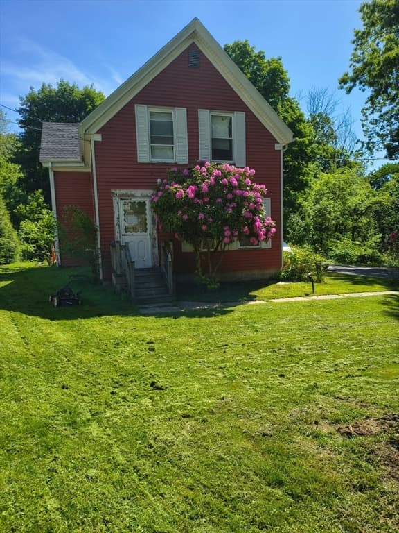41 Linwood St, Haverhill MA 01830