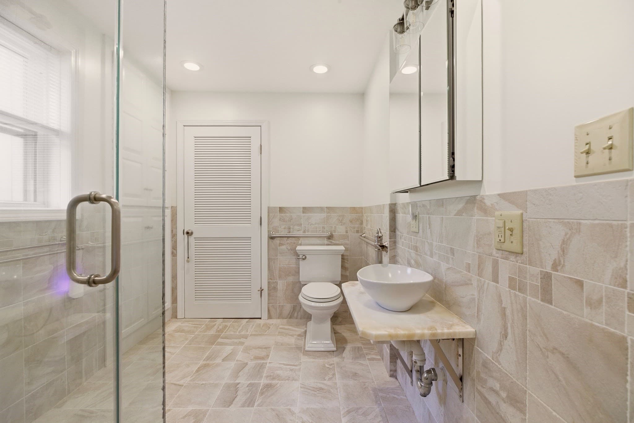 Single Family Residence at 81 Seapowet Ave, Tiverton RI 02878, Tiverton, photo 17 of 37