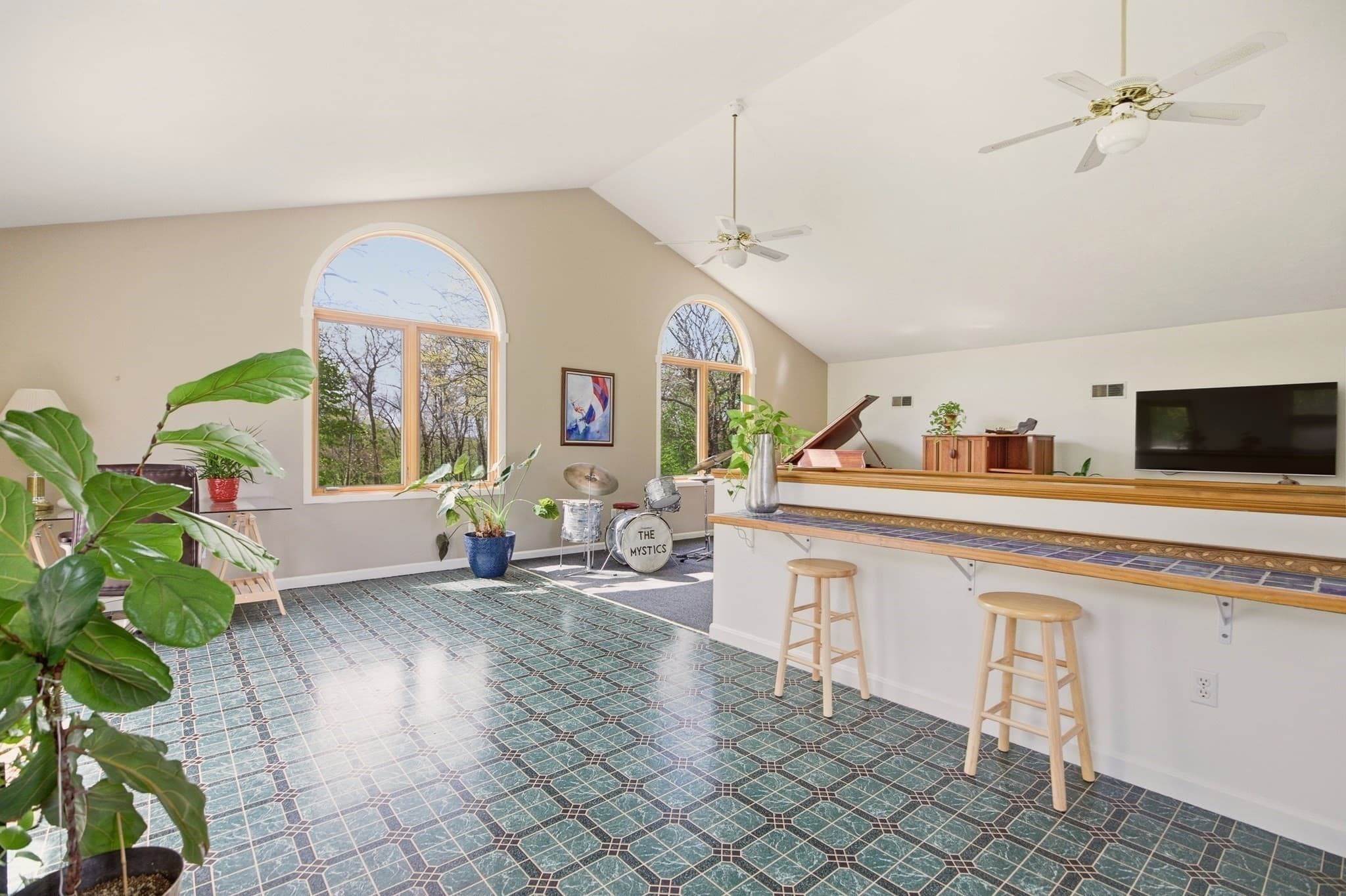Single Family Residence at 81 Seapowet Ave, Tiverton RI 02878, Tiverton, photo 24 of 37