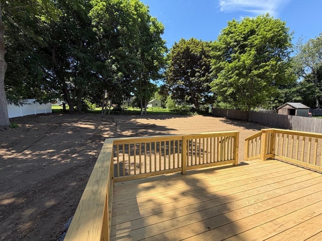 Single Family Residence at 25 Edson Ave, Rutland MA 01543, photo 9 of 34