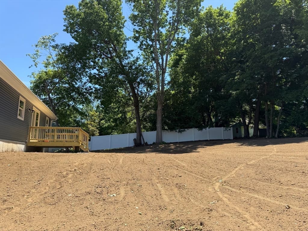 Single Family Residence at 25 Edson Ave, Rutland MA 01543, photo 15 of 34