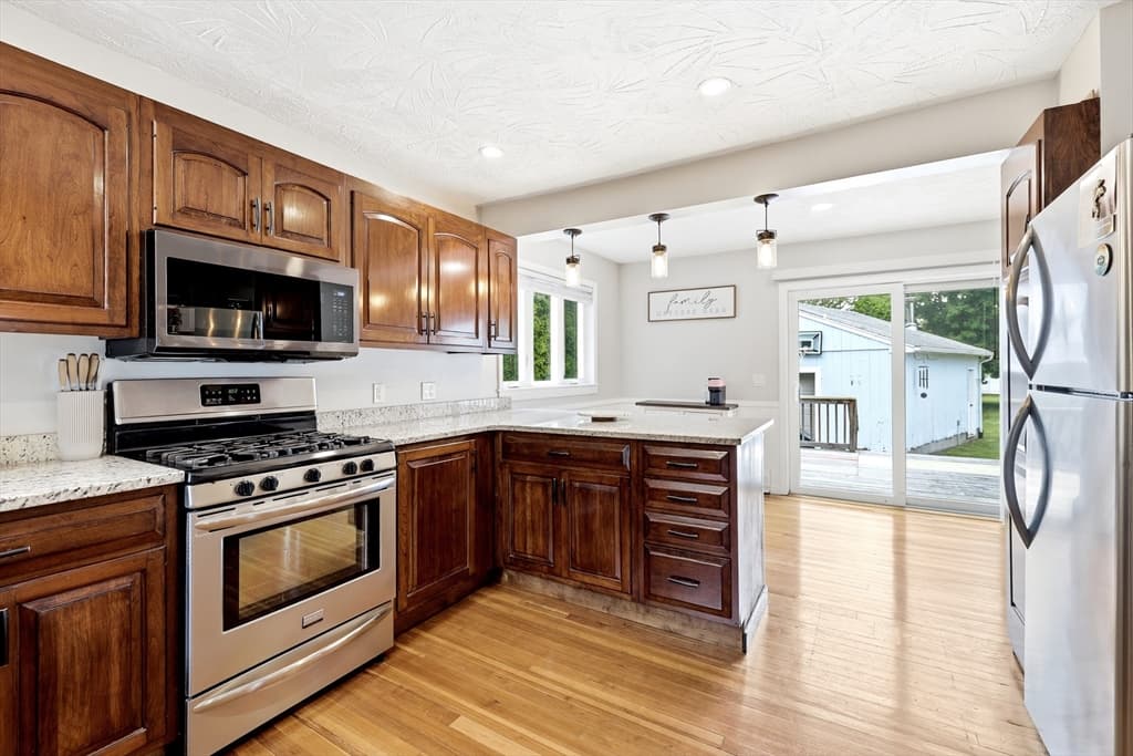 Single Family Residence at 27 Stebbins Street, Ludlow MA 01056, photo 16 of 34