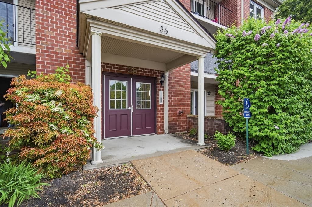 Condominium at 36 Maple Crest Cir # F, Holyoke MA 01040, Holyoke, photo 2 of 16