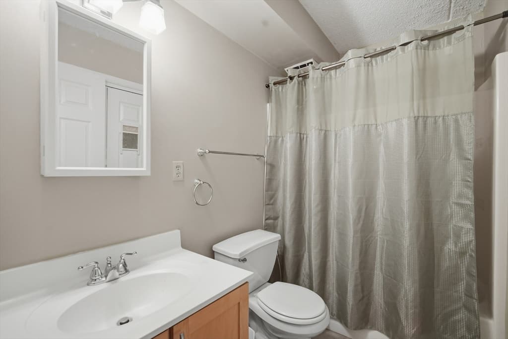 Condominium at 36 Maple Crest Cir # F, Holyoke MA 01040, Holyoke, photo 11 of 16