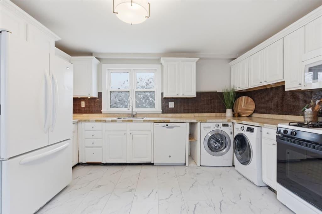 Single Family Residence at 186 West St, Malden MA 02148, photo 17 of 23