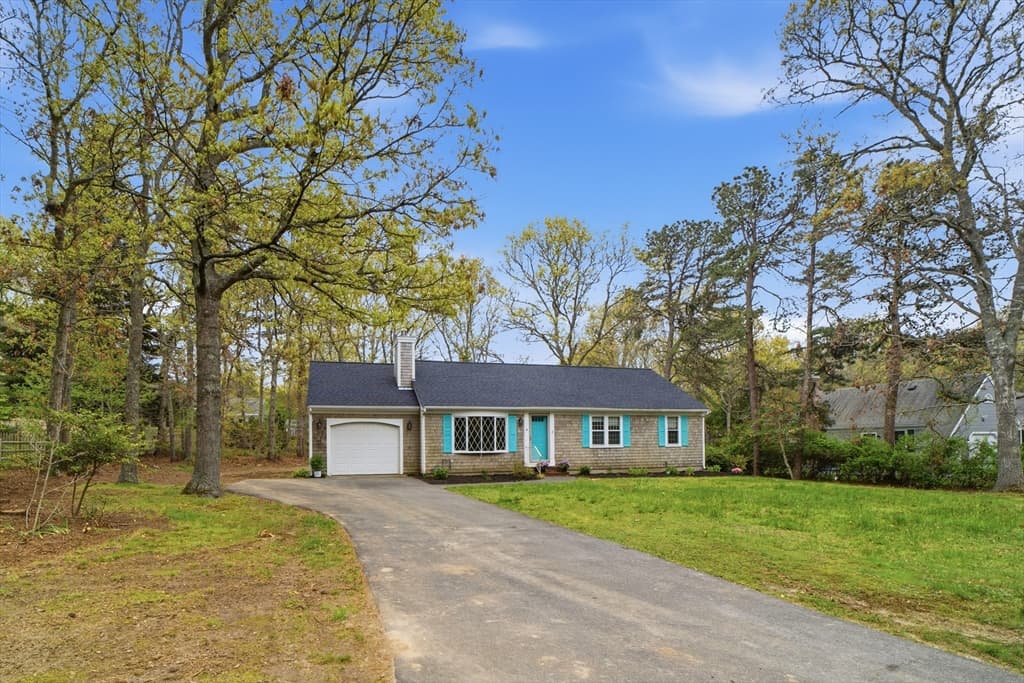 Single Family Residence at 4 Bourne Hay Road, Sandwich MA 02563, photo 2 of 18