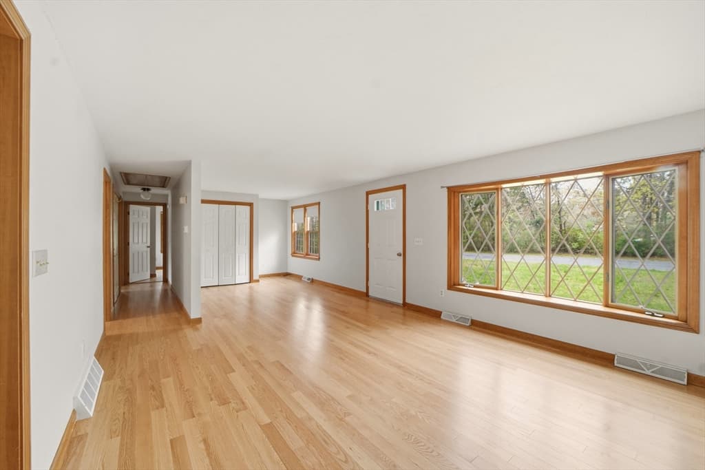 Single Family Residence at 4 Bourne Hay Road, Sandwich MA 02563, photo 4 of 18