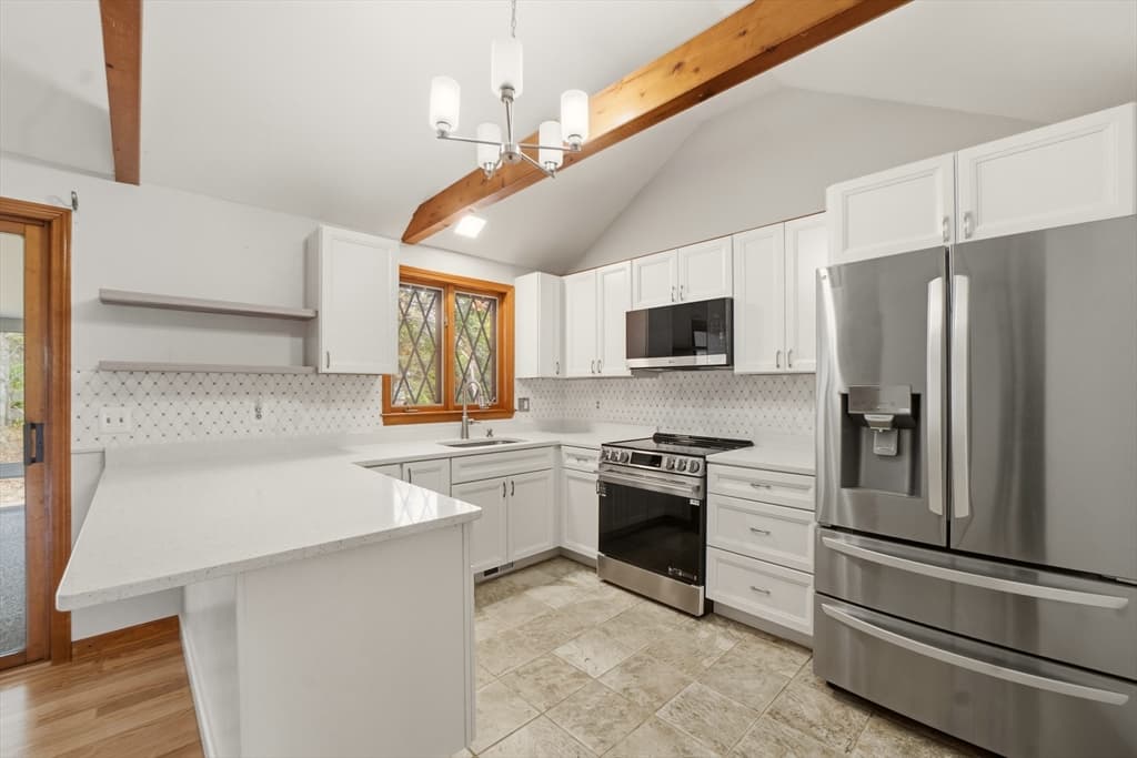 Single Family Residence at 4 Bourne Hay Road, Sandwich MA 02563, photo 8 of 18