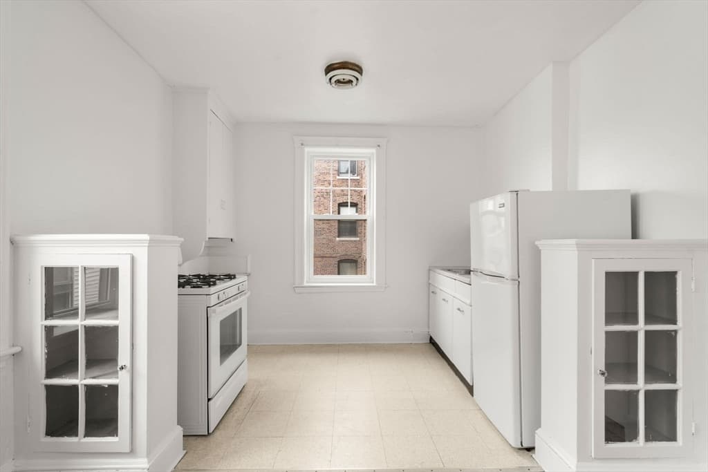 Condominium at 97 Chester St # 8, Boston MA 02134, photo 4 of 19