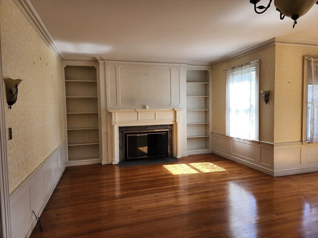 Single Family Residence at 31 Buena Vista Plz, Springfield MA 01108, Springfield, photo 6 of 42