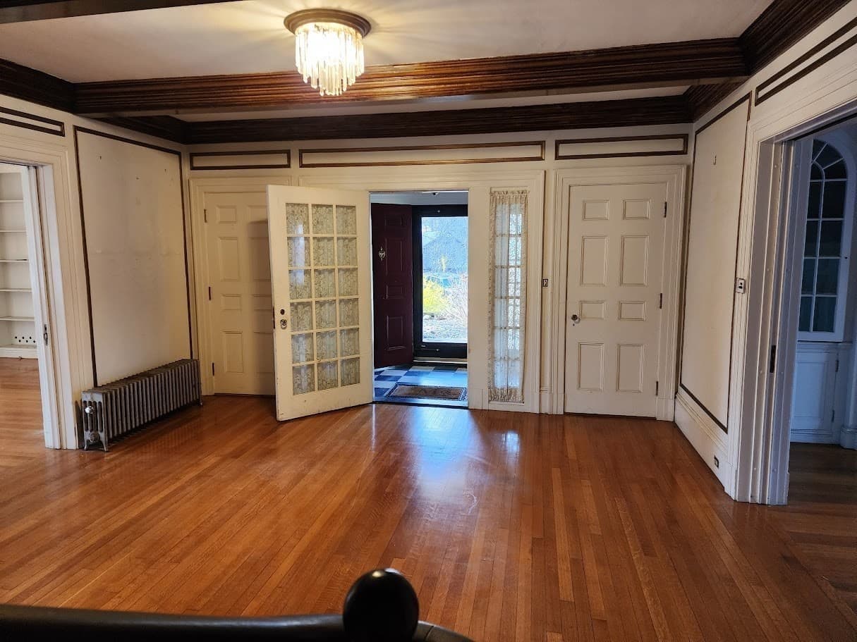 Single Family Residence at 31 Buena Vista Plz, Springfield MA 01108, Springfield, photo 16 of 42