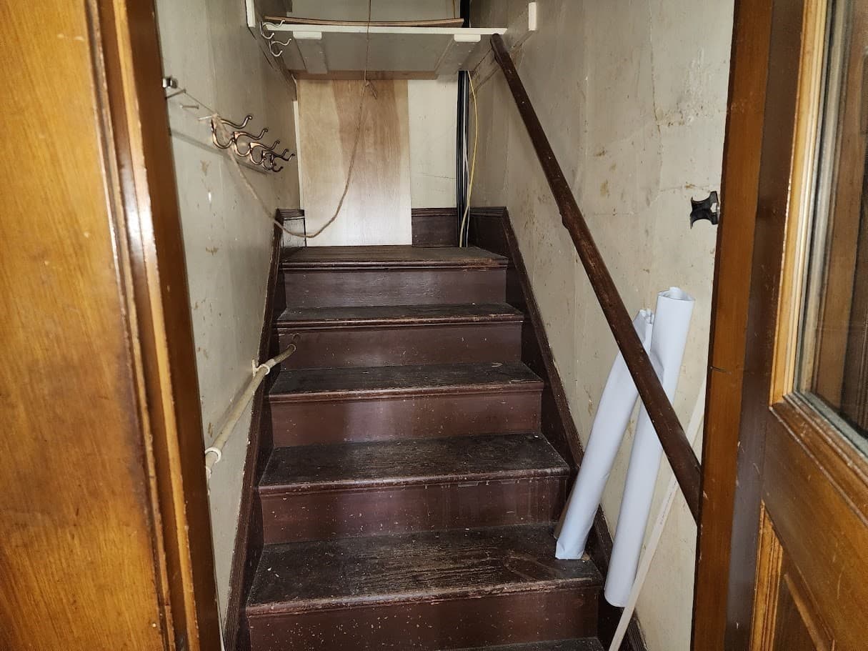 Single Family Residence at 31 Buena Vista Plz, Springfield MA 01108, Springfield, photo 11 of 42