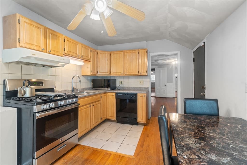 Single Family Residence at 101 Mount Pleasant Ave, Boston MA 02119, Boston, photo 14 of 30