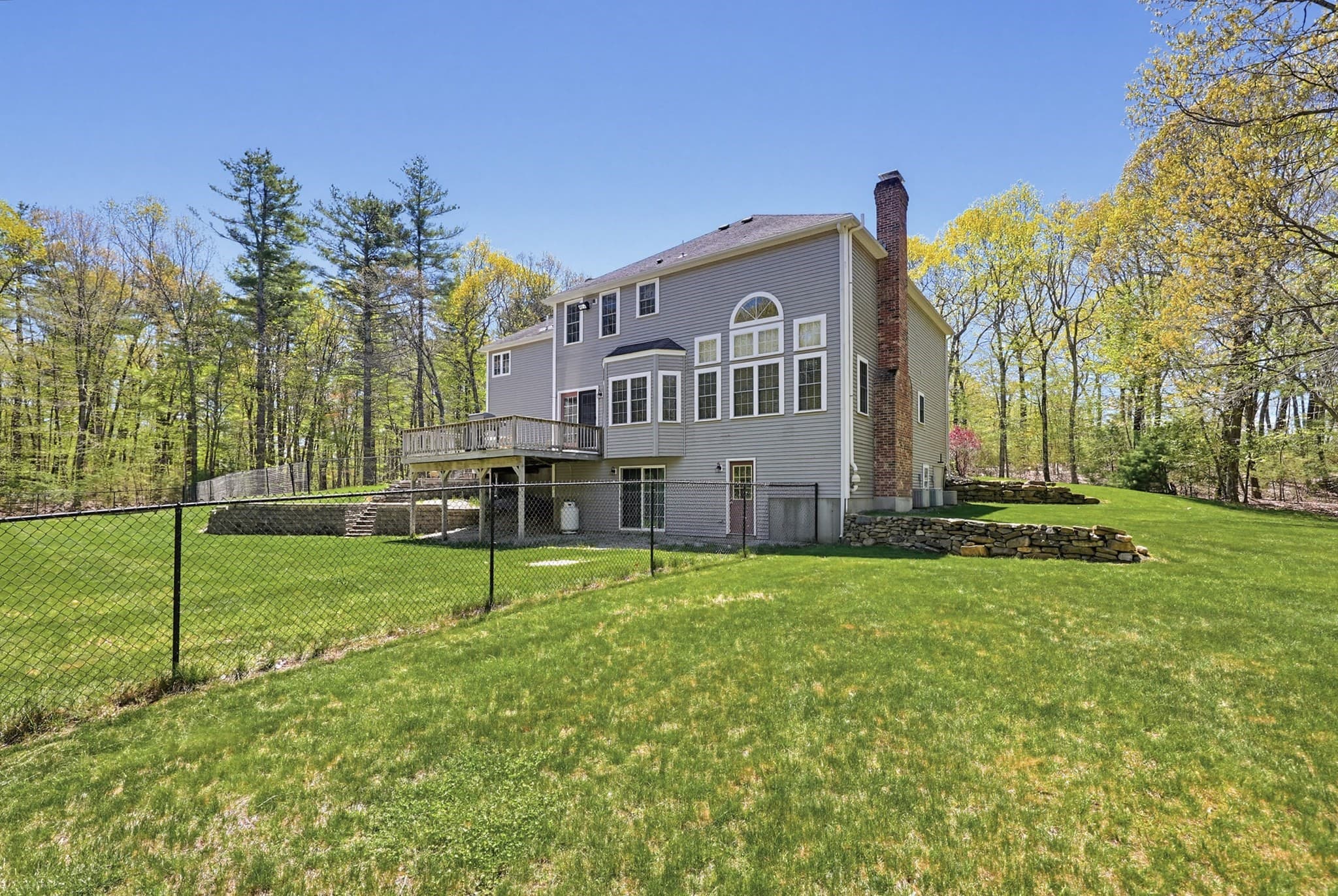 Single Family Residence at 10 Essex St, Douglas MA 01516, photo 6 of 42
