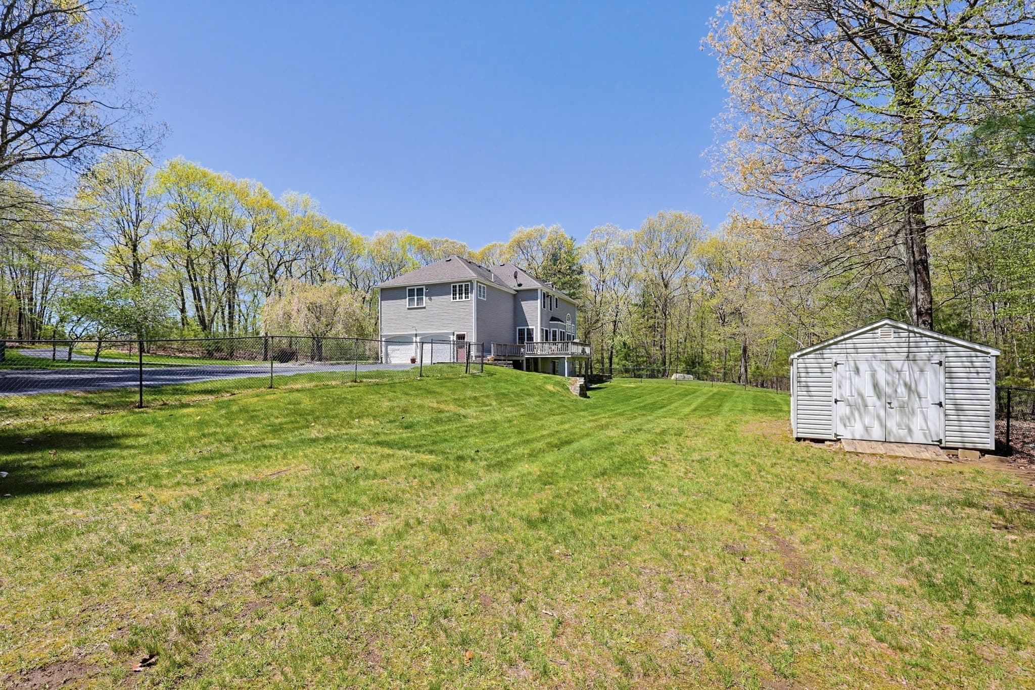 Single Family Residence at 10 Essex St, Douglas MA 01516, photo 9 of 42