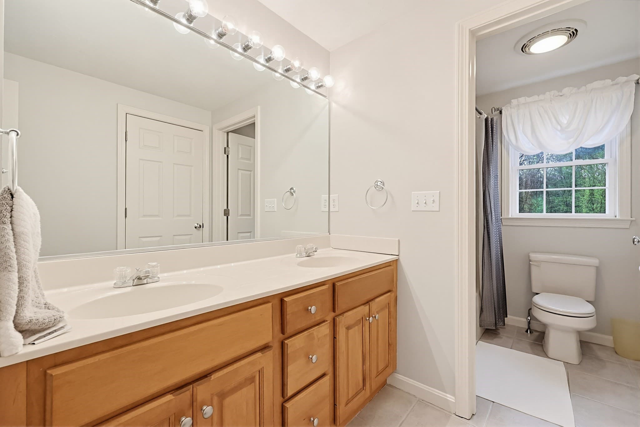 Single Family Residence at 10 Essex St, Douglas MA 01516, photo 37 of 42