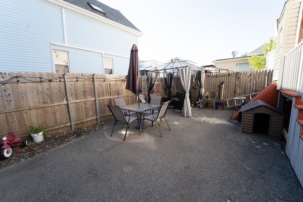 Single Family Residence at 1 Thatcher St, New Bedford MA 02744, New Bedford, photo 14 of 17