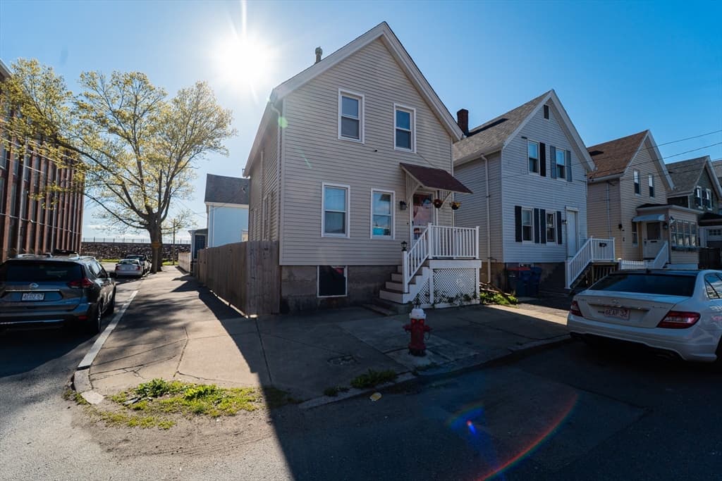 Single Family Residence at 1 Thatcher St, New Bedford MA 02744, New Bedford, photo 15 of 17