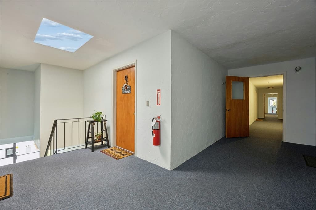 Condominium at 395 Merrimack St # 42, Methuen MA 01844, Methuen, photo 4 of 32