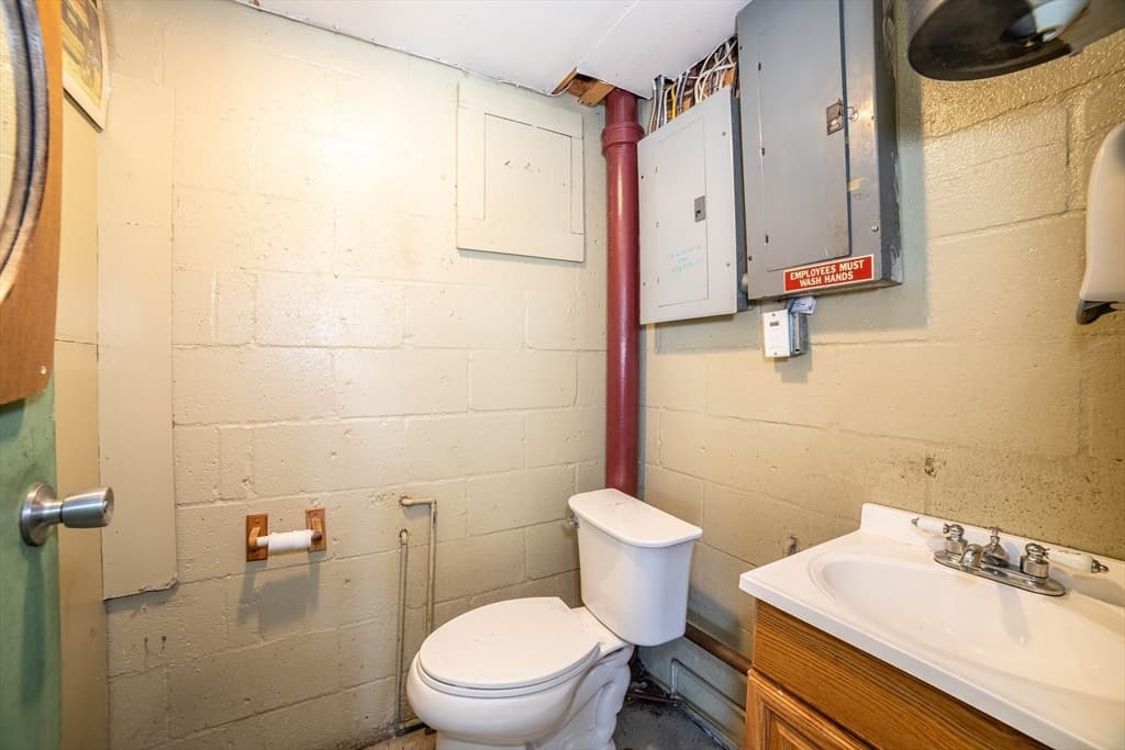 Commercial Sale at 382 Water, Clinton MA 01510, photo 23 of 28