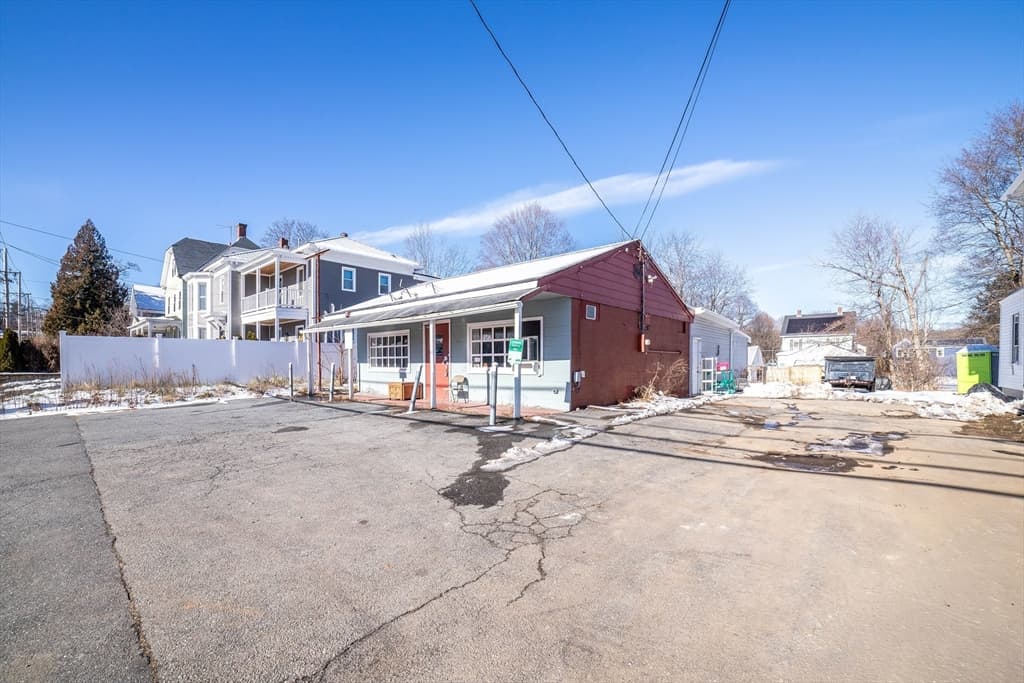 Commercial Sale at 382 Water, Clinton MA 01510, photo 5 of 28