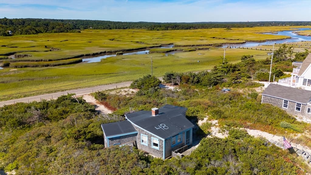 Single Family Residence at 48 Salt Marsh Rd, Sandwich MA 02537, photo 5 of 10
