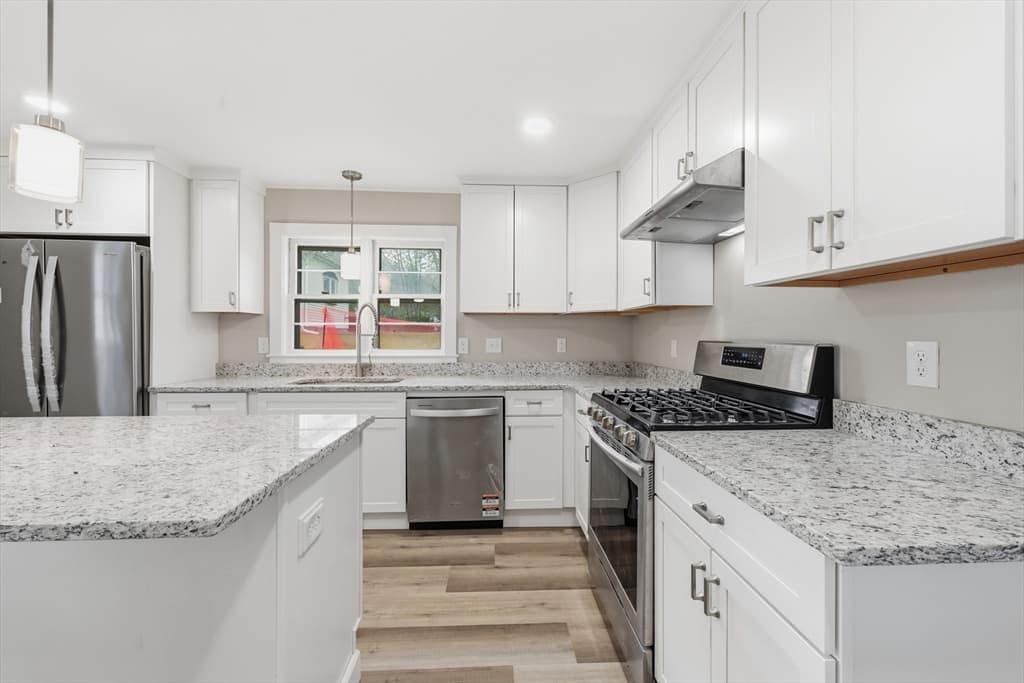 28 W Prescott St, Westford MA 01886 photo 6