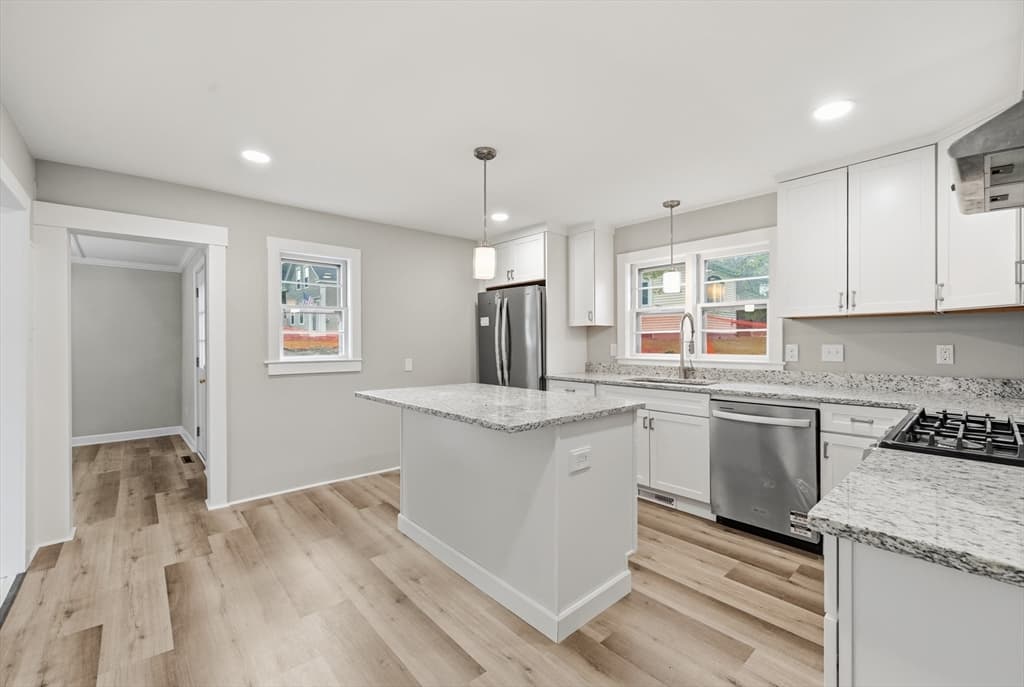 28 W Prescott St, Westford MA 01886 photo 5