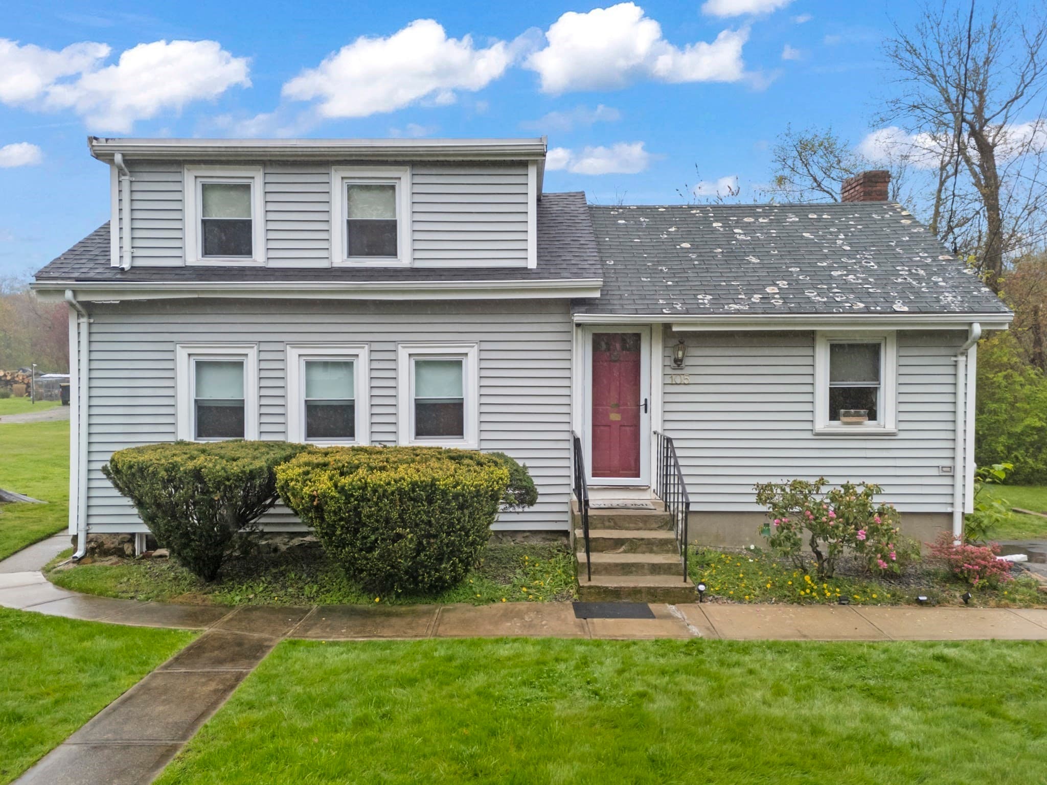 Single Family Residence at 105 Ann Vinal Rd, Scituate MA 02066, photo 2 of 26