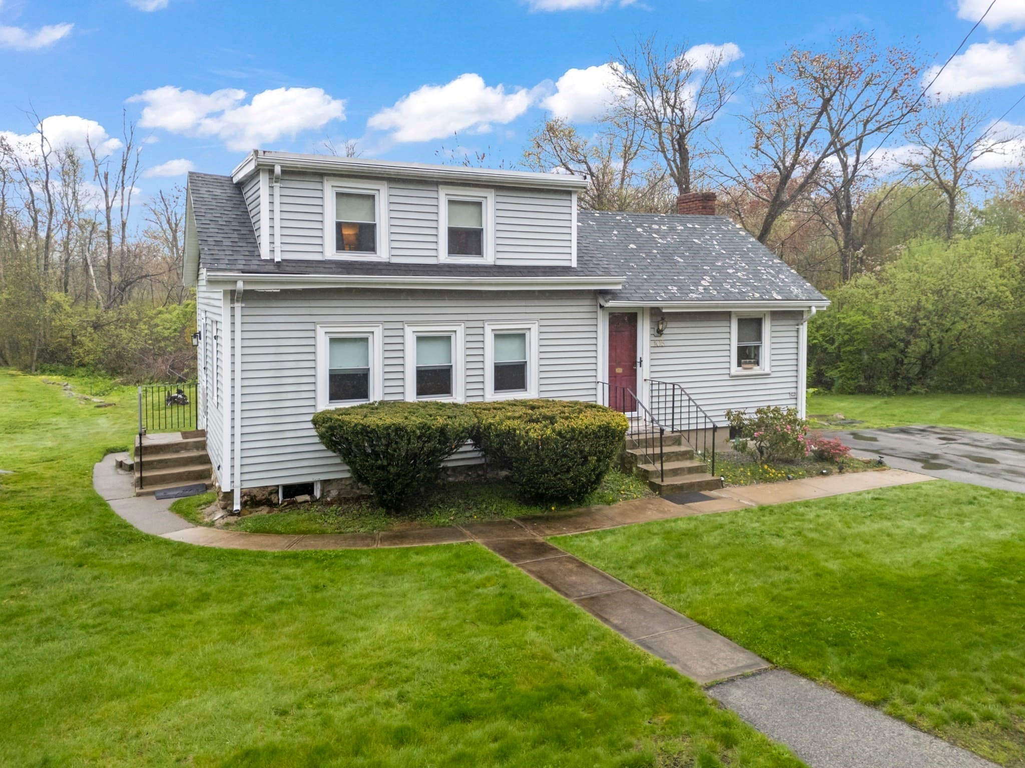 Single Family Residence at 105 Ann Vinal Rd, Scituate MA 02066, photo 3 of 26