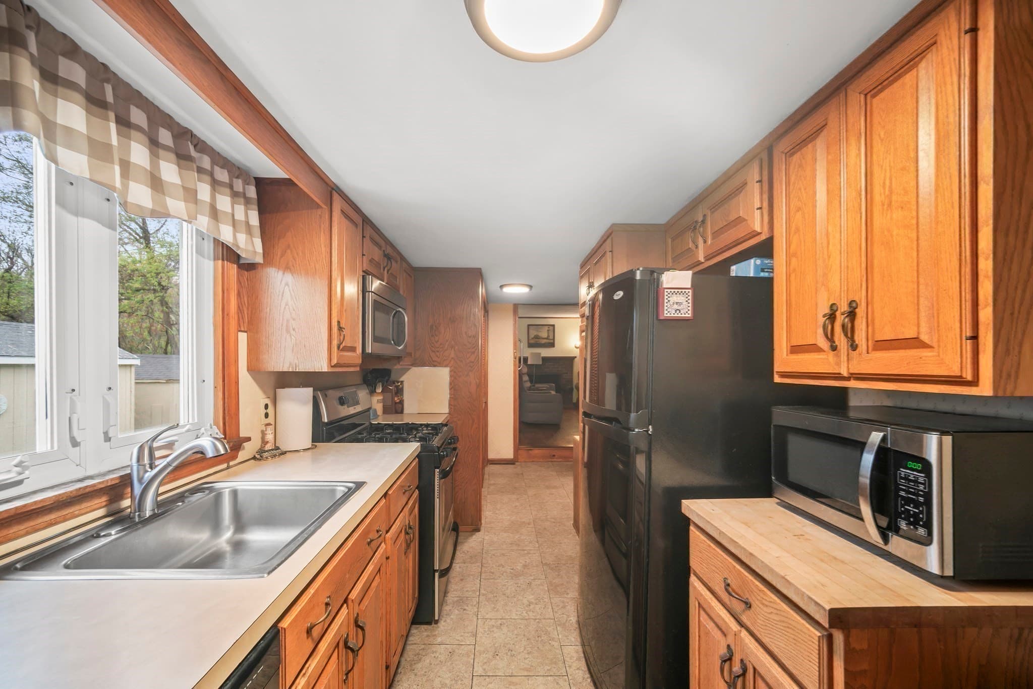 Single Family Residence at 105 Ann Vinal Rd, Scituate MA 02066, photo 14 of 26