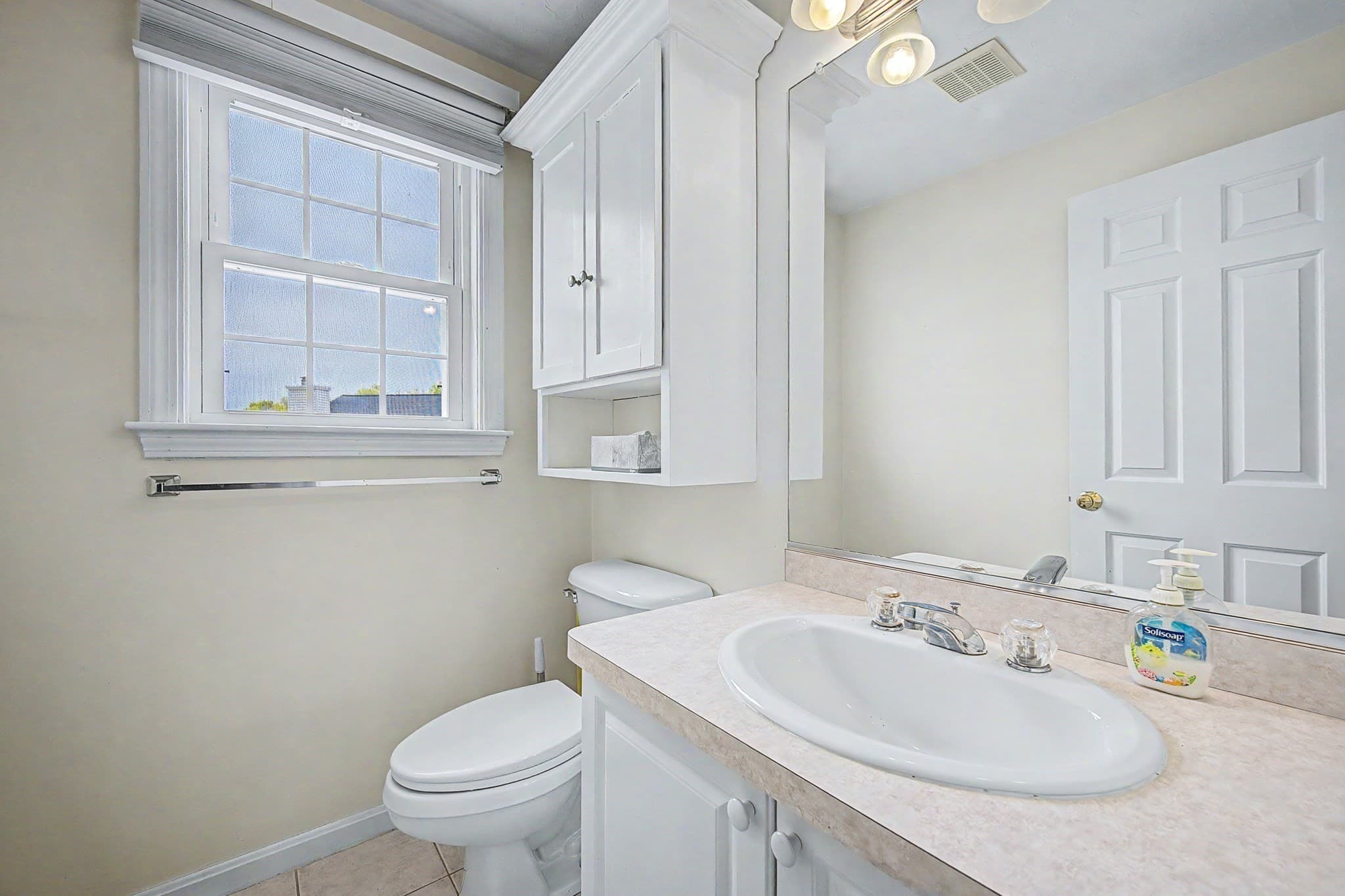 Condominium at 3 Oak View Ter # 3, Franklin MA 02038, photo 11 of 38