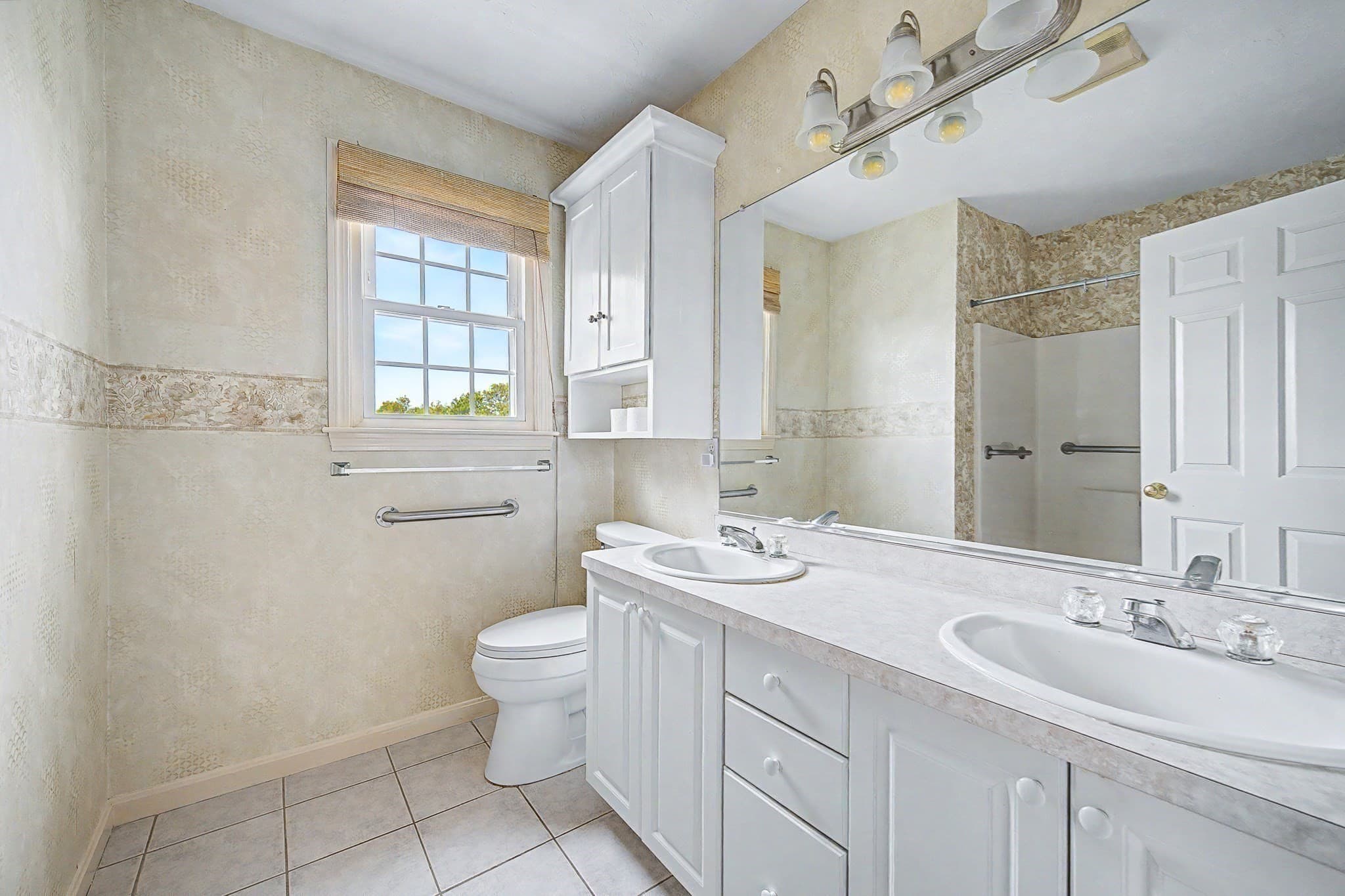 Condominium at 3 Oak View Ter # 3, Franklin MA 02038, photo 25 of 38