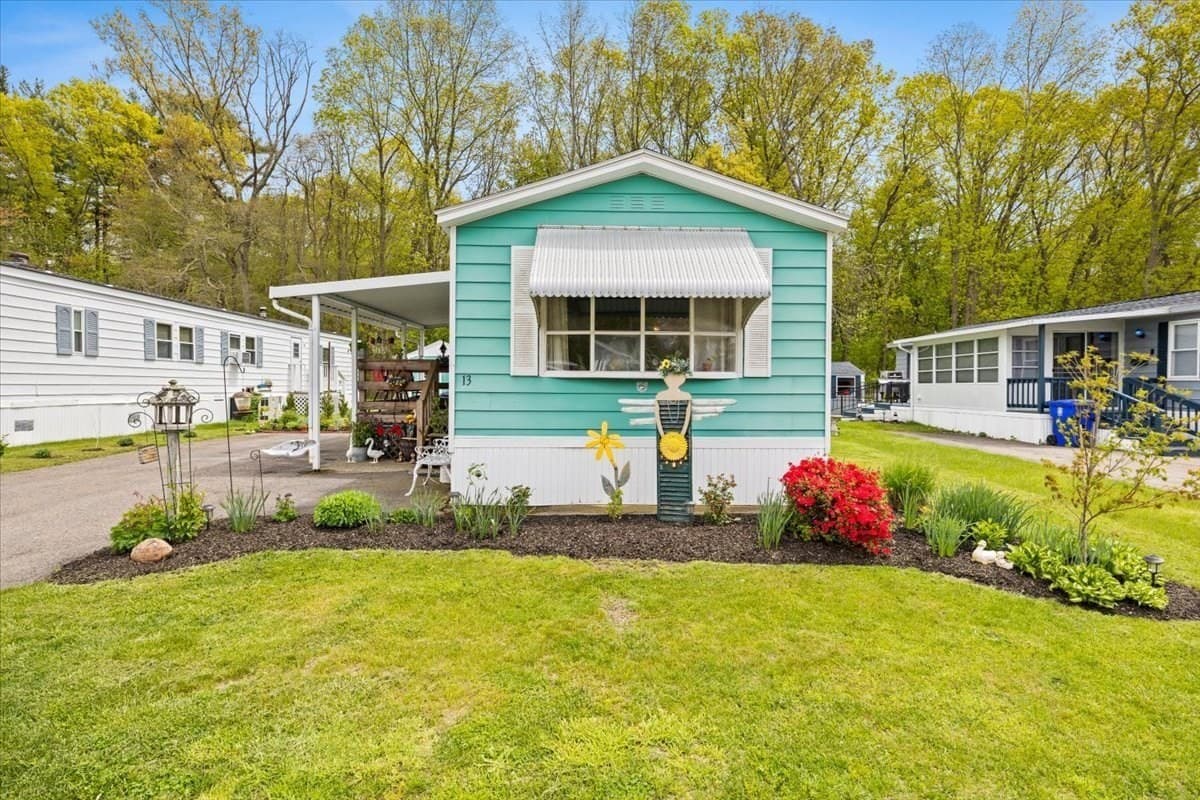 Mobile Home at 13 Southway, Taunton MA 02780, photo 2 of 28