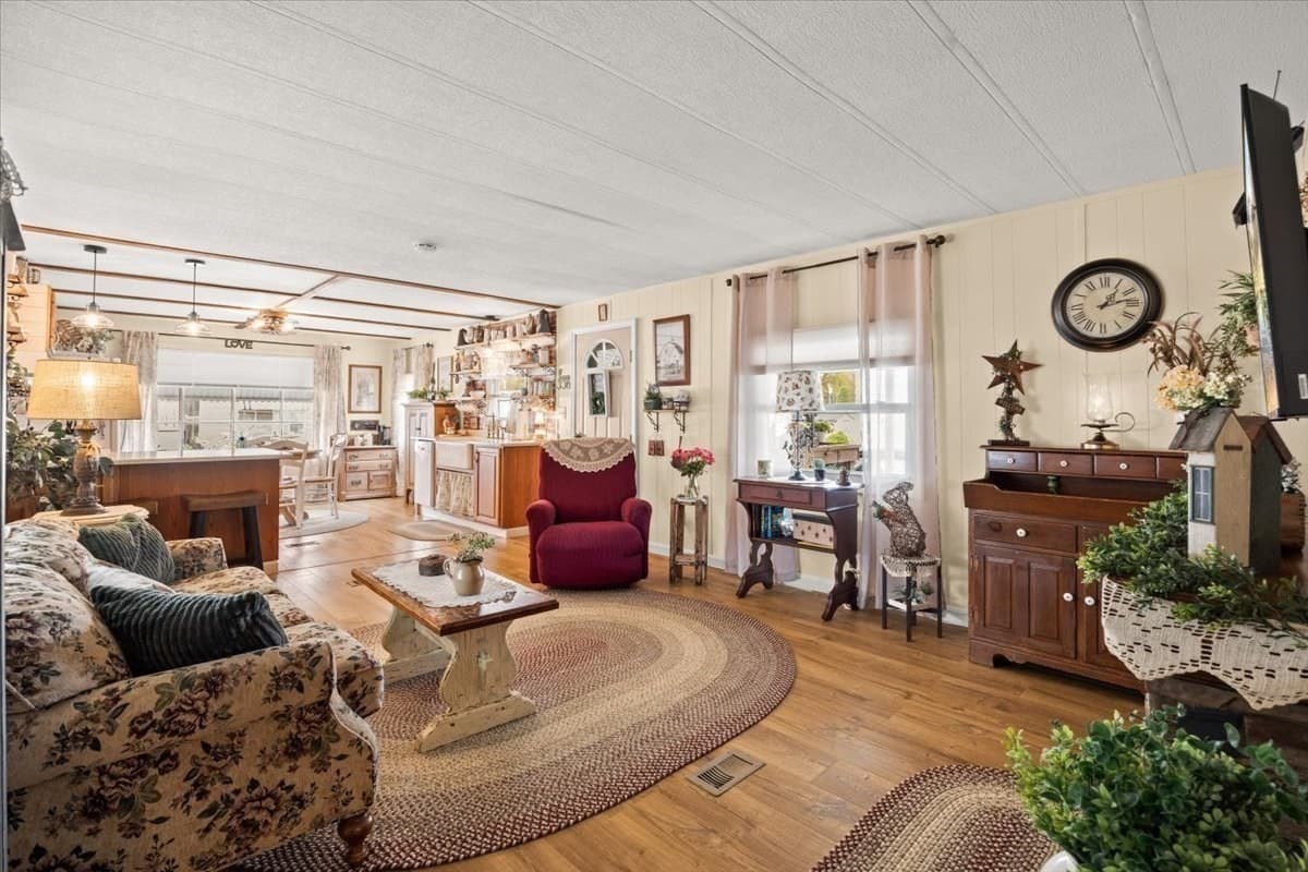 Mobile Home at 13 Southway, Taunton MA 02780, photo 10 of 28