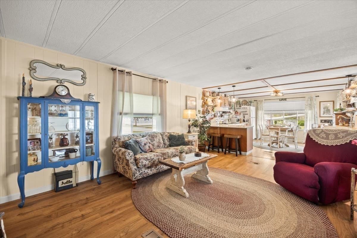 Mobile Home at 13 Southway, Taunton MA 02780, photo 11 of 28