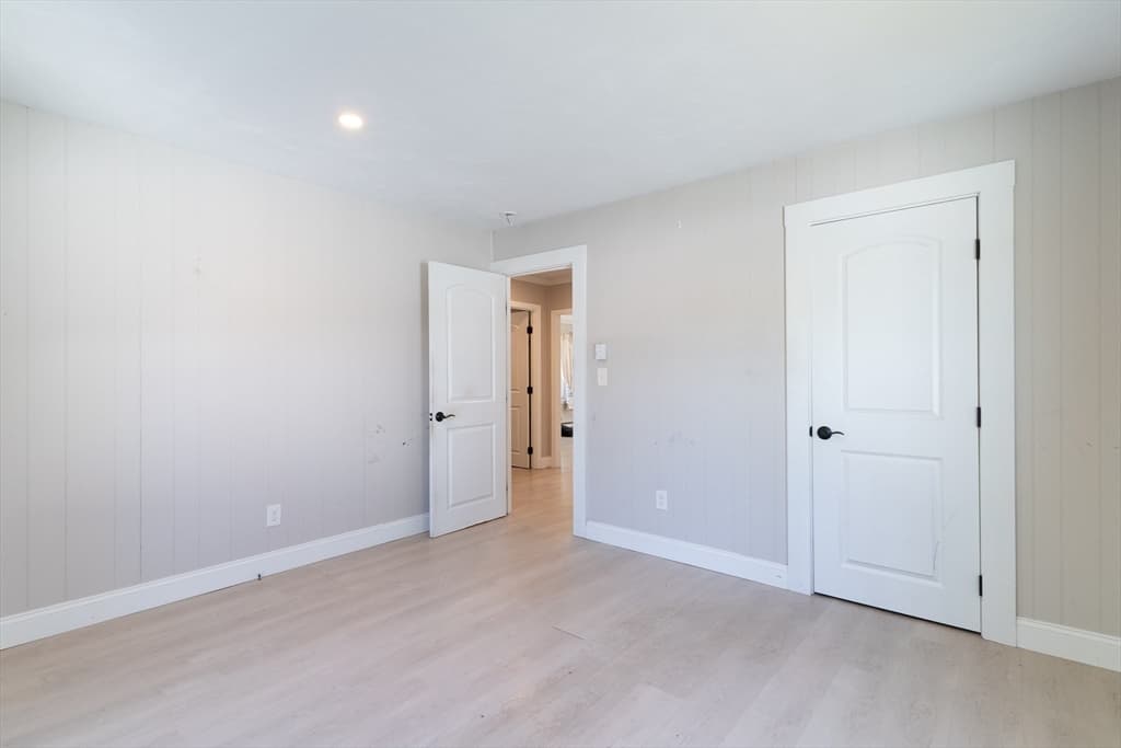 22 Marsh Ave, Southbridge MA 01550 photo 16