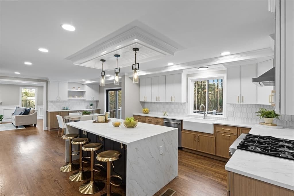 12 Brookside Ln, Norfolk MA 02056