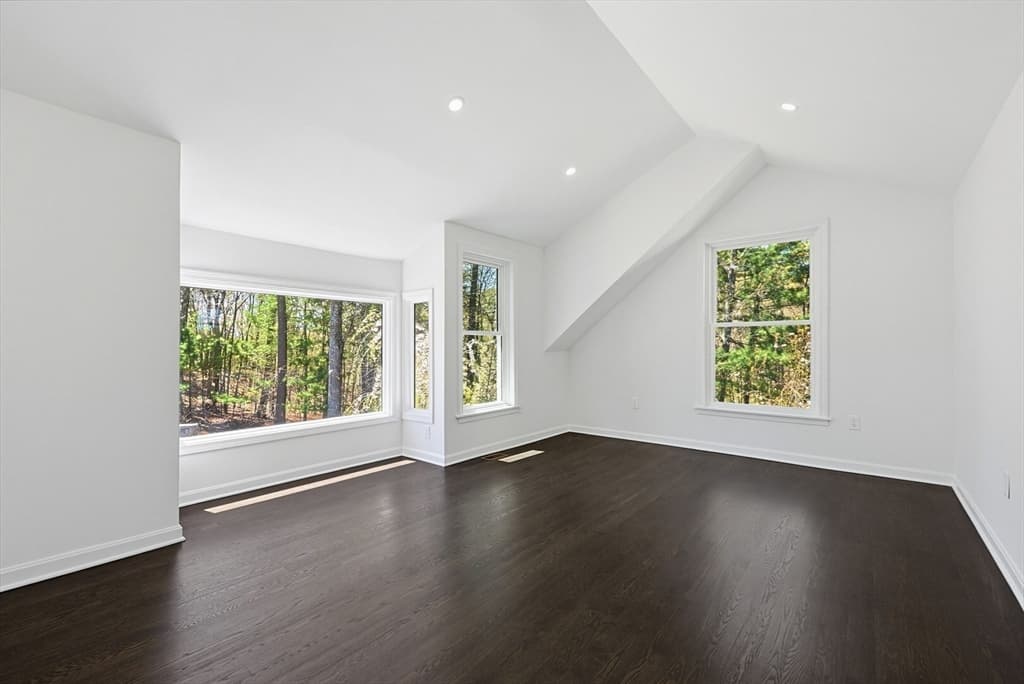 175 Pleasant St, Upton MA 01568 photo 28