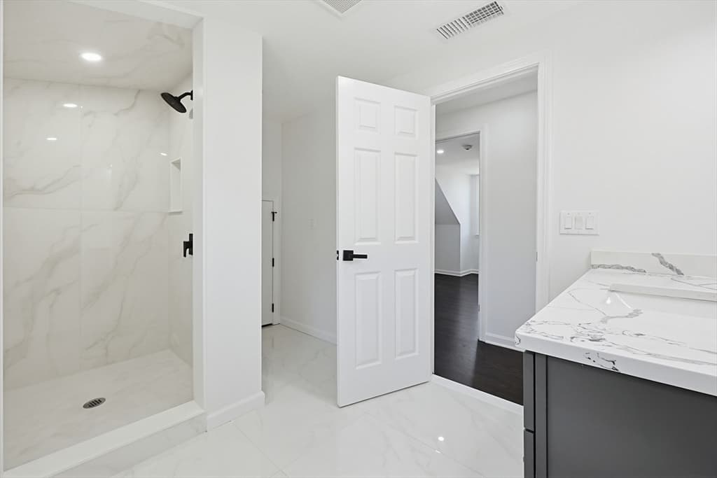 175 Pleasant St, Upton MA 01568 photo 30