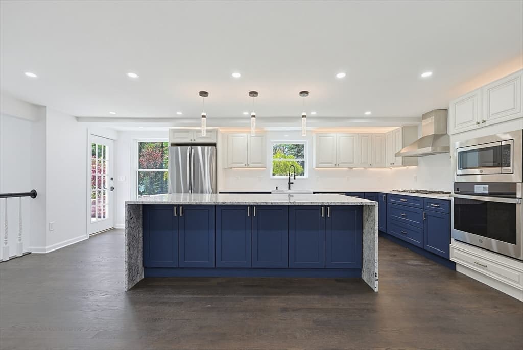 175 Pleasant St, Upton MA 01568 photo 11