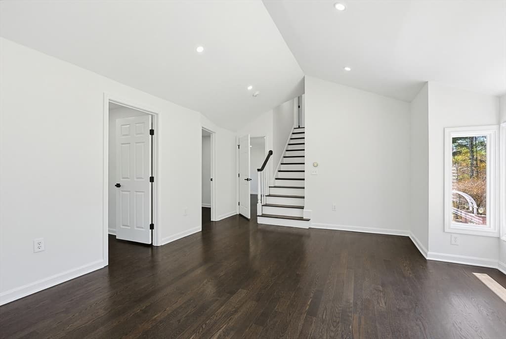 175 Pleasant St, Upton MA 01568 photo 29
