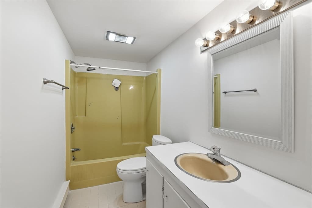 374 Davisville Rd # 4, Falmouth MA 02536 photo 22