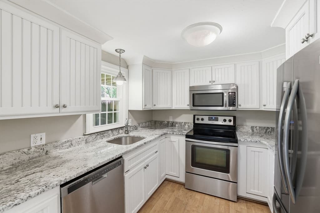 374 Davisville Rd # 4, Falmouth MA 02536 photo 15