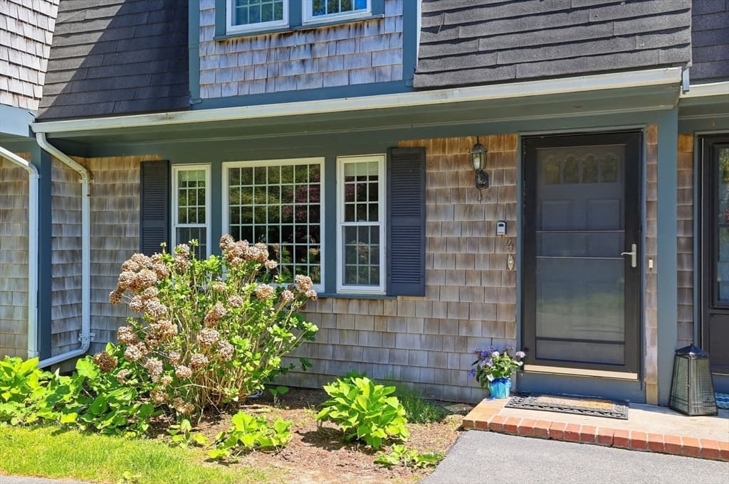 374 Davisville Rd # 4, Falmouth MA 02536 photo 4