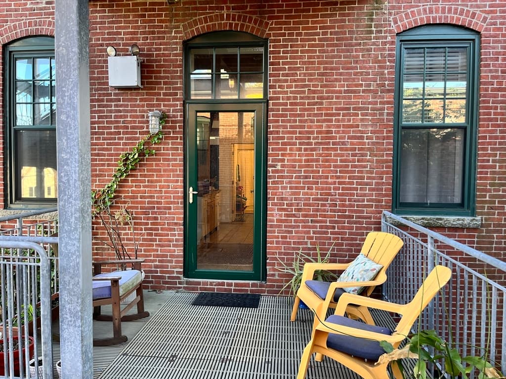 60 Dudley # 25, Chelsea MA 02150
